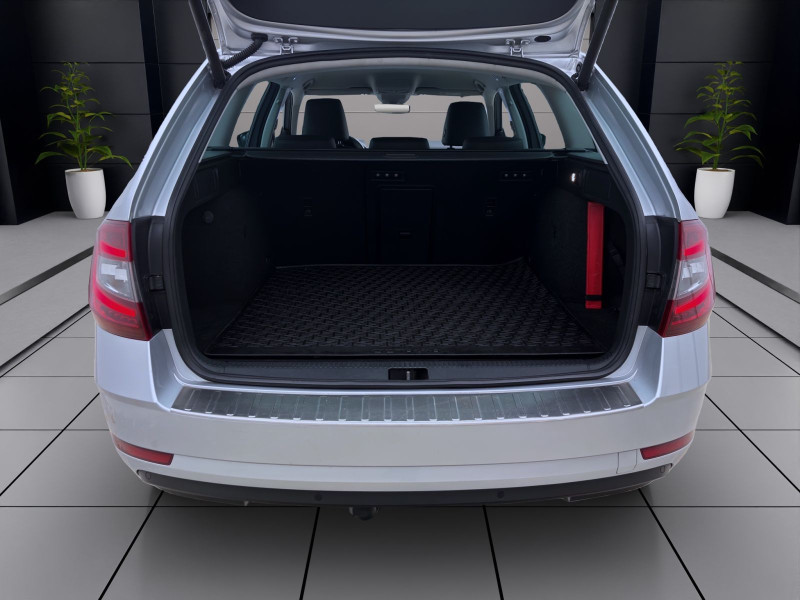 Bild 4: Škoda Octavia Combi 2.0 TDI DSG 4x4 STYLE AHK NAVI SITZHZG KLIMA