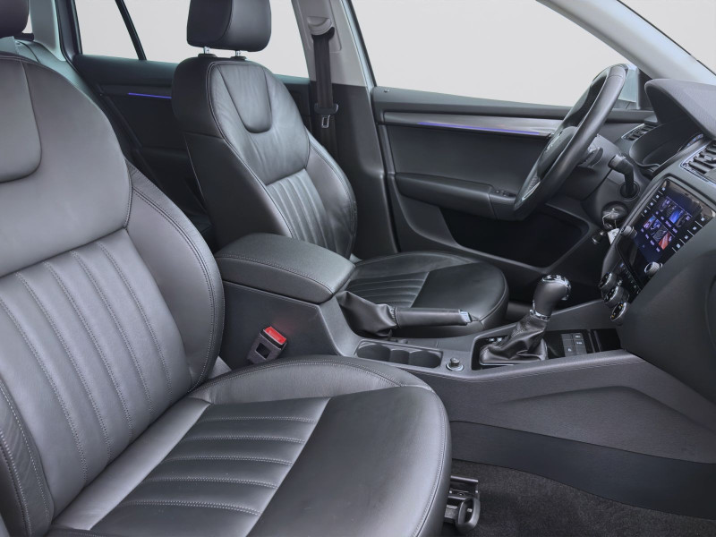 Bild 16: Škoda Octavia Combi 2.0 TDI DSG 4x4 STYLE AHK NAVI SITZHZG KLIMA