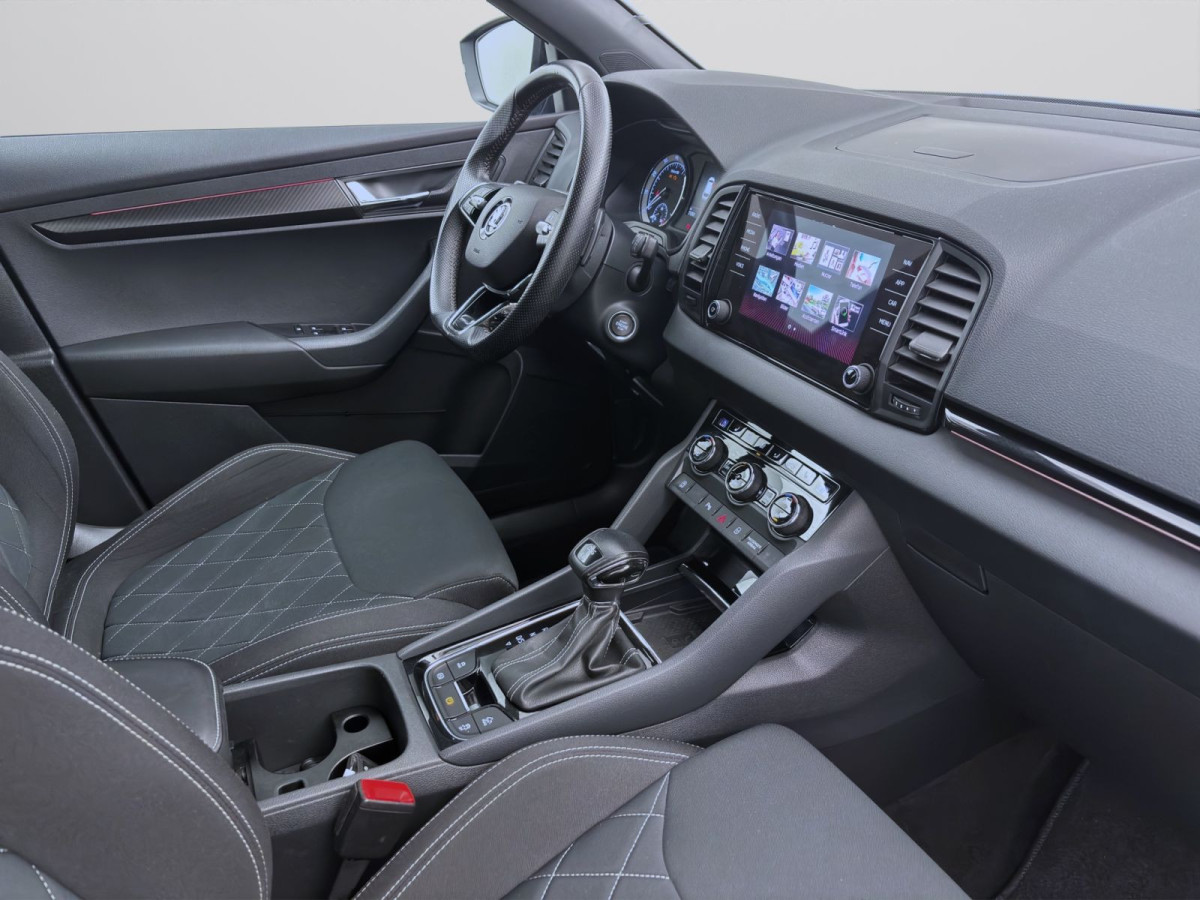 Thumb 16: Škoda Karoq 2.0 TSI DSG 4x4 SPORTLINE AHK NAVI PDC SITZHZG