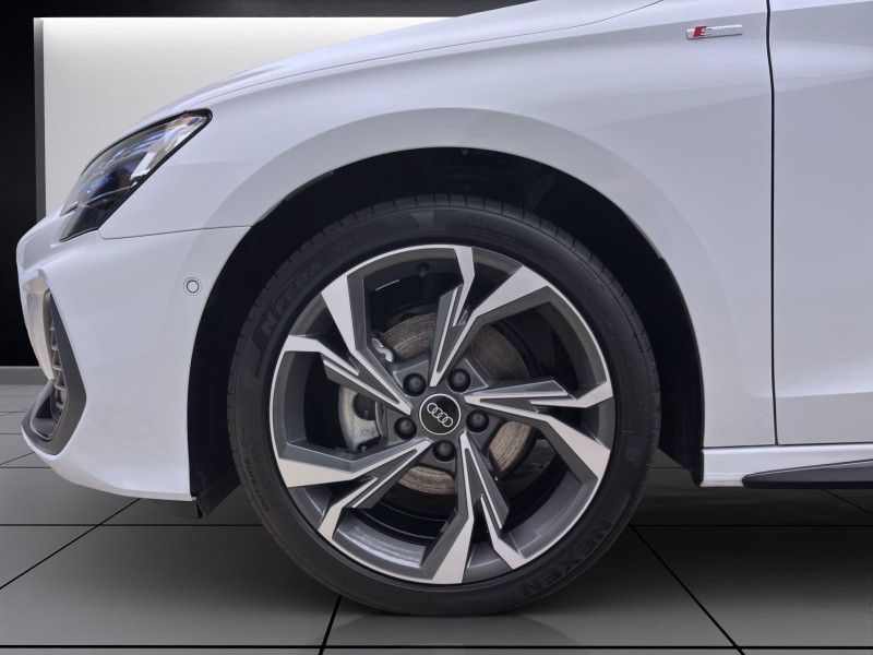 Bild 8: Audi A3 Limousine 30 TDI S-LINE KAMERA NAVI eKLAPPE AHK