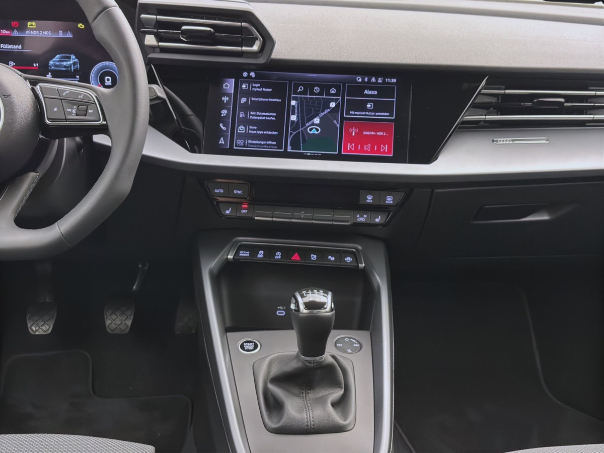 Thumb 14: Audi A3 Limousine 30 TDI S-LINE KAMERA NAVI eKLAPPE AHK