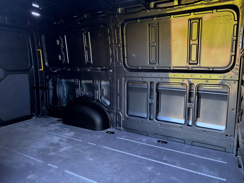 Bild 16: Volkswagen Crafter 35 Kasten 2.0 TDI MITTELLANG NAVI PDC KAMERA