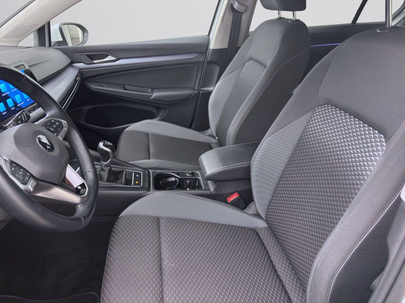Bild 9: Volkswagen Golf 1.5 TSI ACTIVE STDHZG NAVI KAMERA PDC