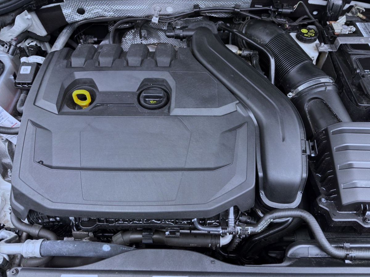 Thumb 18: Volkswagen Golf 1.5 TSI ACTIVE STDHZG NAVI KAMERA PDC