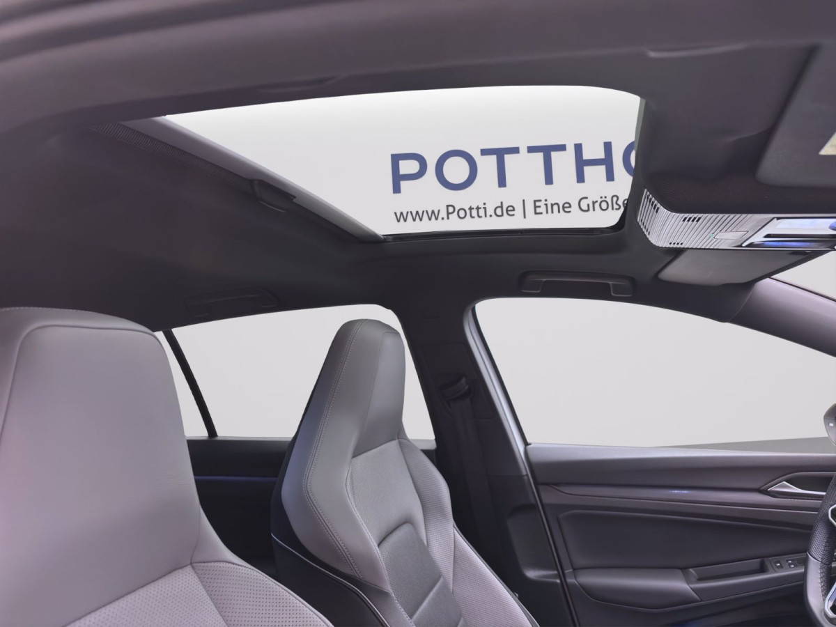 Thumb 17: Volkswagen Golf GTD NAVI LEDER AHK PANO KAMERA
