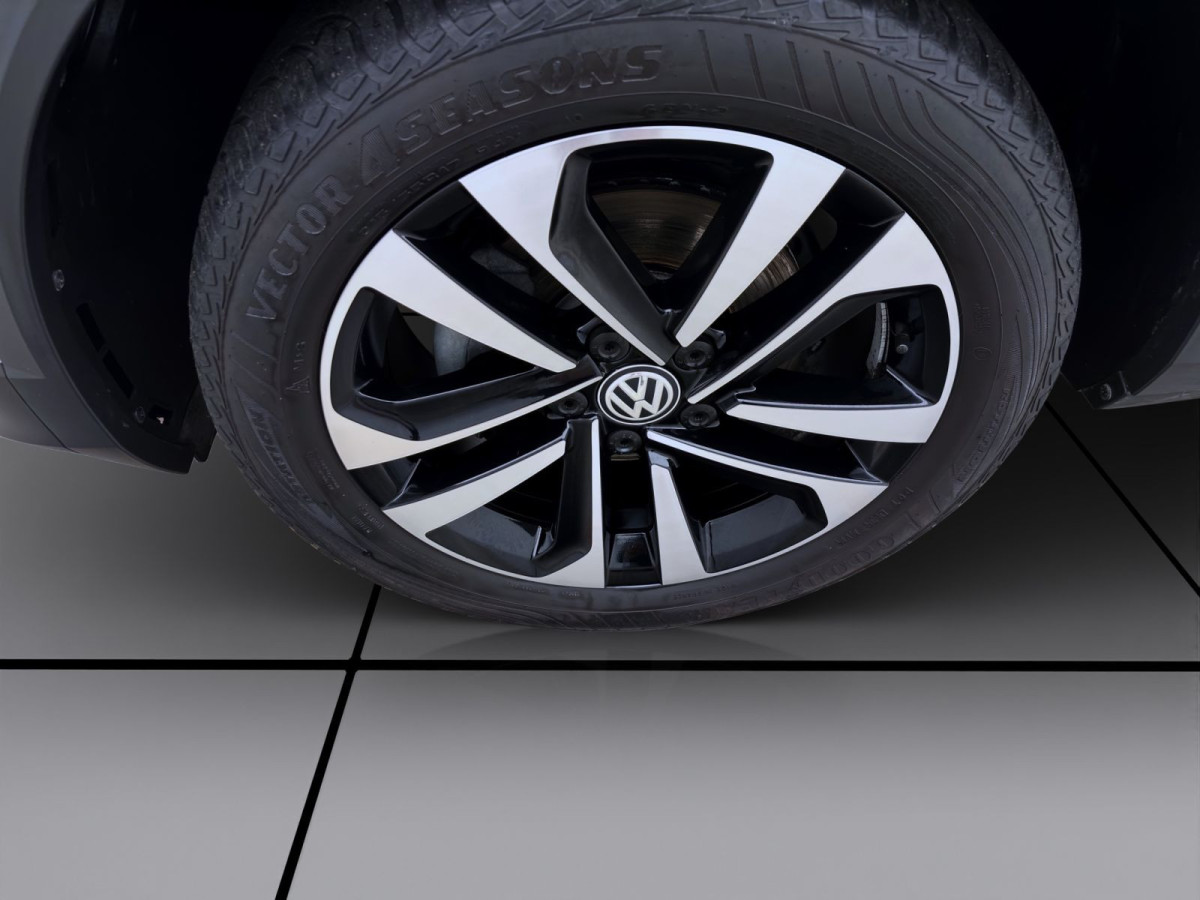 Thumb 8: Volkswagen T-Roc 1.5 TSI IQ.DRIVE PDC SITZHZG KLIMA ACC