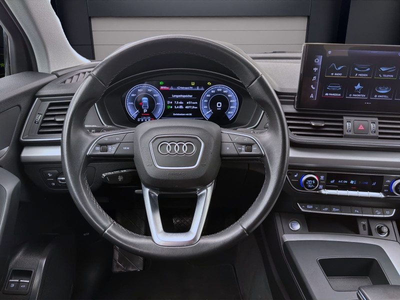 Bild 11: Audi Q5 50 TFSIe Q NAVI+ PDC SITZHZG KLIMA LED