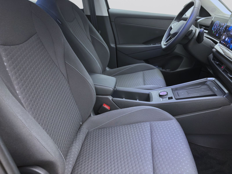 Bild 16: Volkswagen T-Roc 1.5 eTSI DSG LIFE AHK NAVI KAMERA ACC