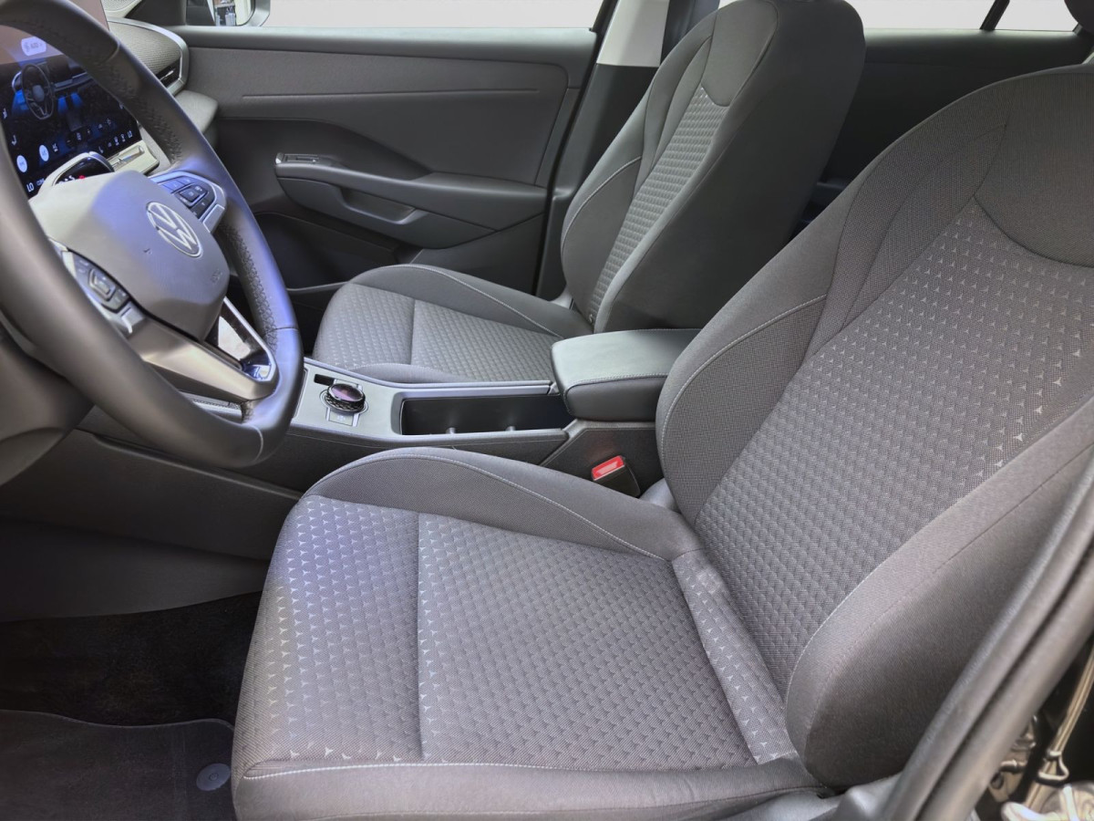 Thumb 9: Volkswagen T-Roc 1.5 eTSI DSG LIFE AHK NAVI KAMERA ACC