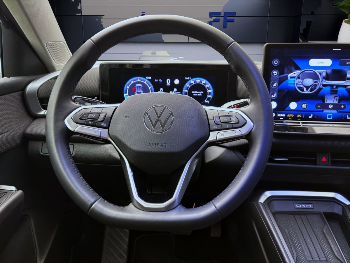 Thumb 11: Volkswagen T-Roc 1.5 eTSI DSG LIFE AHK NAVI KAMERA ACC