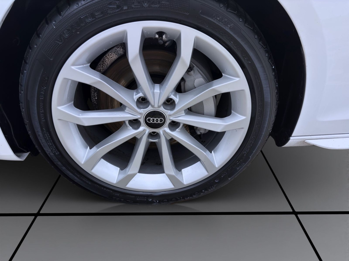 Thumb 8: Audi A4 Avant 40 TDI S LINE PANO AHK NAVI+ B&O