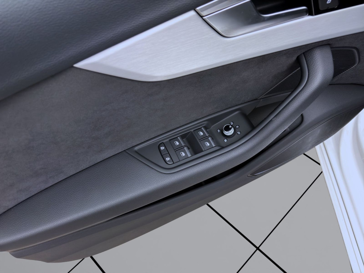 Thumb 10: Audi A4 Avant 40 TDI S LINE PANO AHK NAVI+ B&O