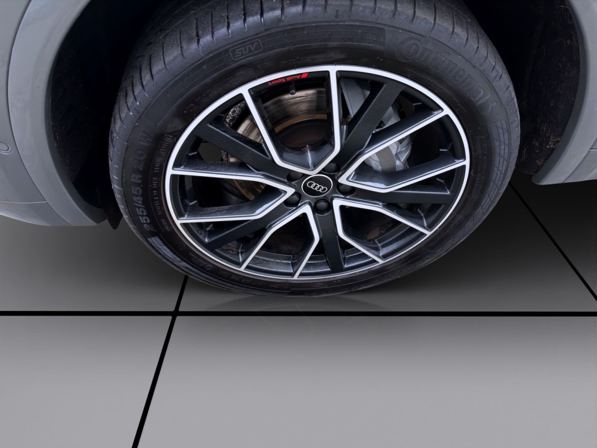 Thumb 8: Audi Q5 Sportback 40 TFSI Q S LINE STDHZG NAVI+ PDC LED