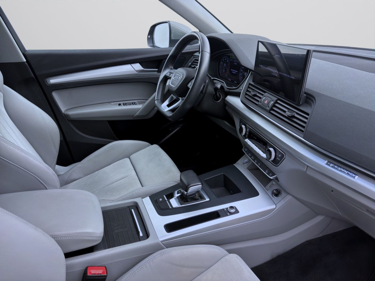 Thumb 17: Audi Q5 Sportback 40 TFSI Q S LINE STDHZG NAVI+ PDC LED