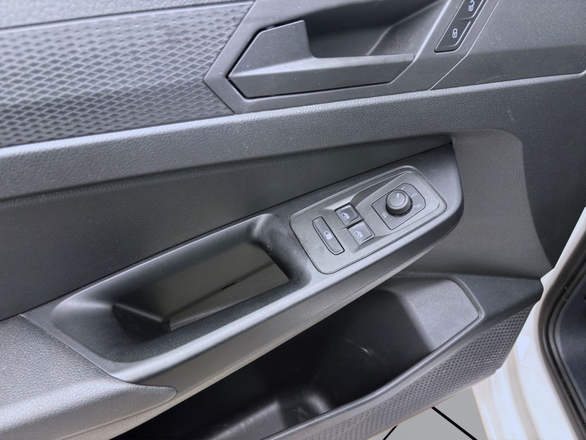 Thumb 9: Volkswagen Caddy Cargo 2.0 TDI SITZHZG PDC DAB+