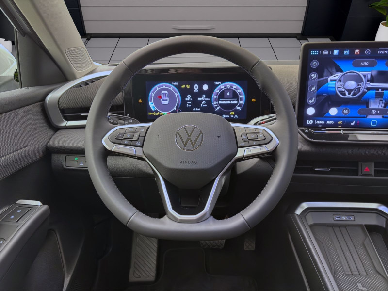 Bild 11: Volkswagen T-Roc 1.5 eTSI DSG LIFE AHK KAMERA NAVI PDC