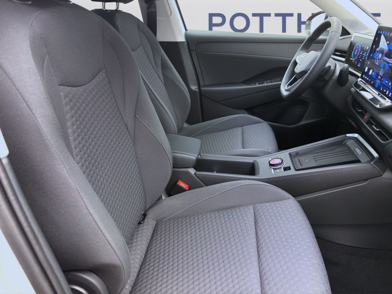Bild 16: Volkswagen T-Roc 1.5 eTSI DSG LIFE AHK KAMERA NAVI PDC