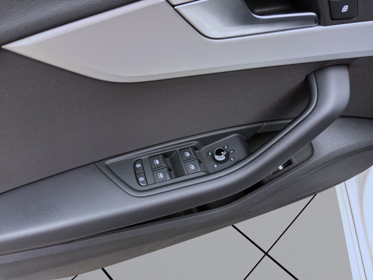 Thumb 10: Audi A4 Avant 40 TDI ADVANCED AHK KAMERA NAVI+ MATRIX