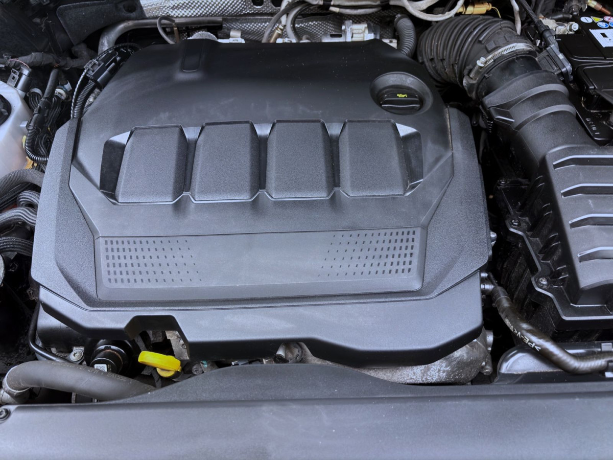 Thumb 17: Volkswagen Tiguan 2.0 TDI LIFE NAVI SITZHZG PDC KLIMA