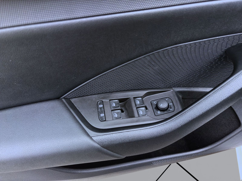 Bild 10: Škoda Octavia Combi 2.0 TDI DSG CLEVER NAVI KAMERA MATRIX