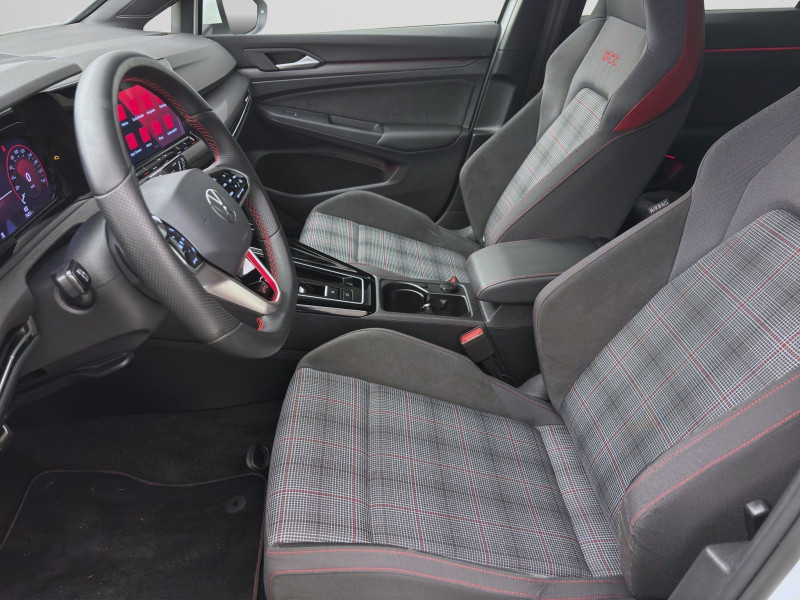 Bild 9: Volkswagen Golf GTI PDC SITZHZG KLIMA LED DAB+