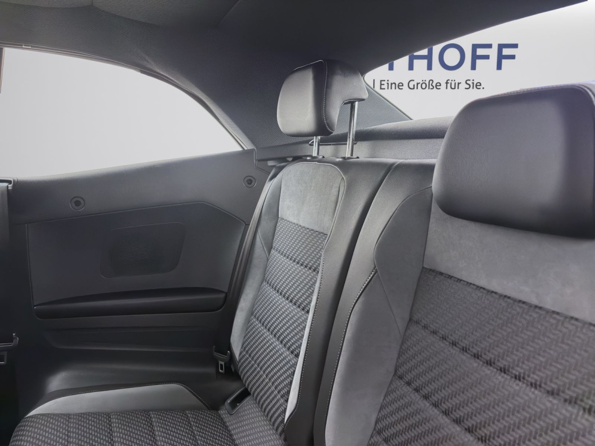 Thumb 15: Volkswagen T-Roc Cabriolet 1.5 TSI DSG R-LINE AHK NAVI PDC