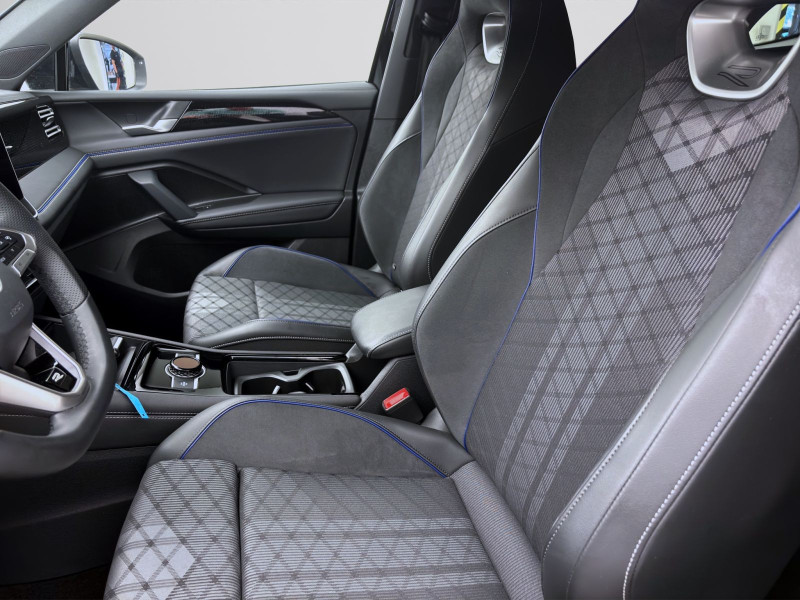 Bild 9: Volkswagen Tiguan 2.0 TDI DSG R-LINE AHK NAVI IQ.LIGHT ACC