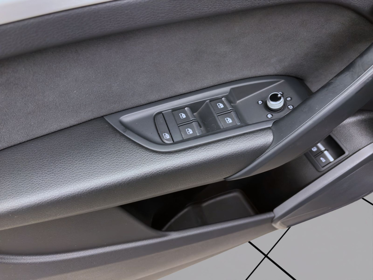 Thumb 9: Audi Q5 50 TFSIe Q S LINE AHK NAVI KAMERA HuD