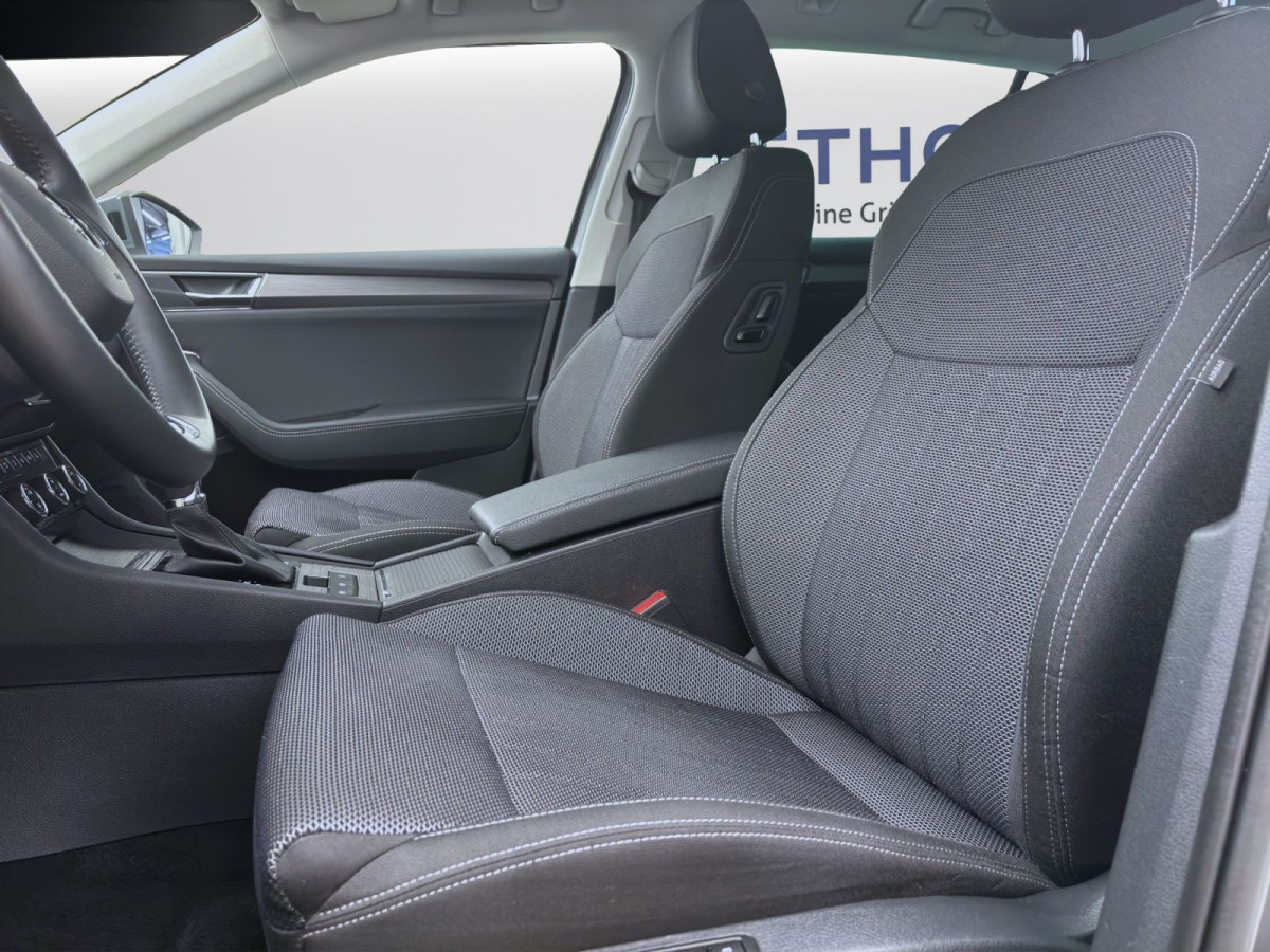 Thumb 9: Škoda Superb Combi 1.5 TSI DSG STYLE NAVI AHK KLIMA LED