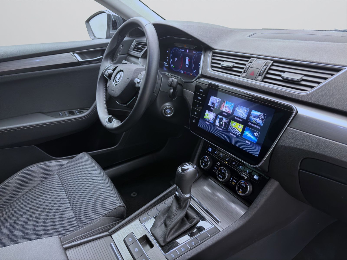 Thumb 17: Škoda Superb Combi 1.5 TSI DSG STYLE NAVI AHK KLIMA LED