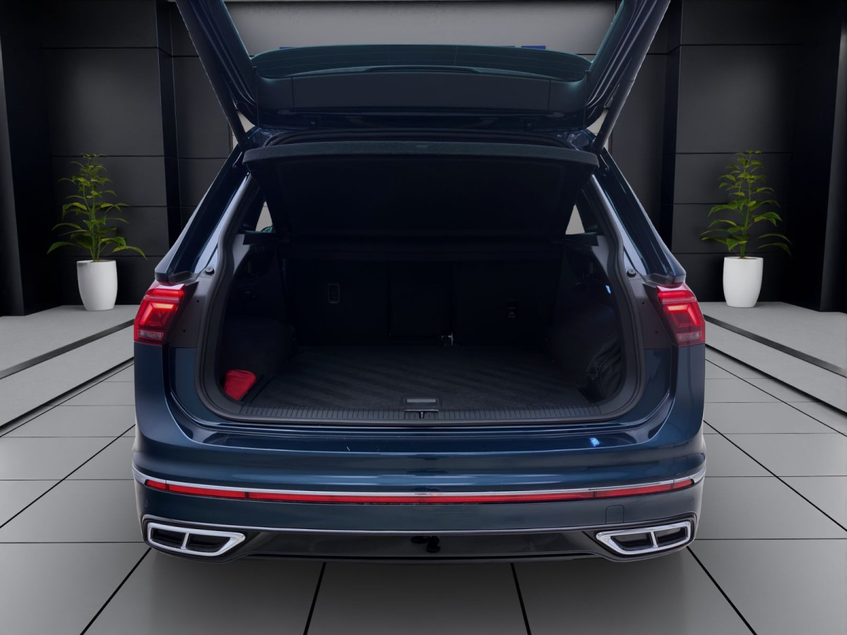 Thumb 4: Volkswagen Tiguan 2.0 TSI DSG 4M R-LINE PANO AHK IQ.LIGHT NAVI