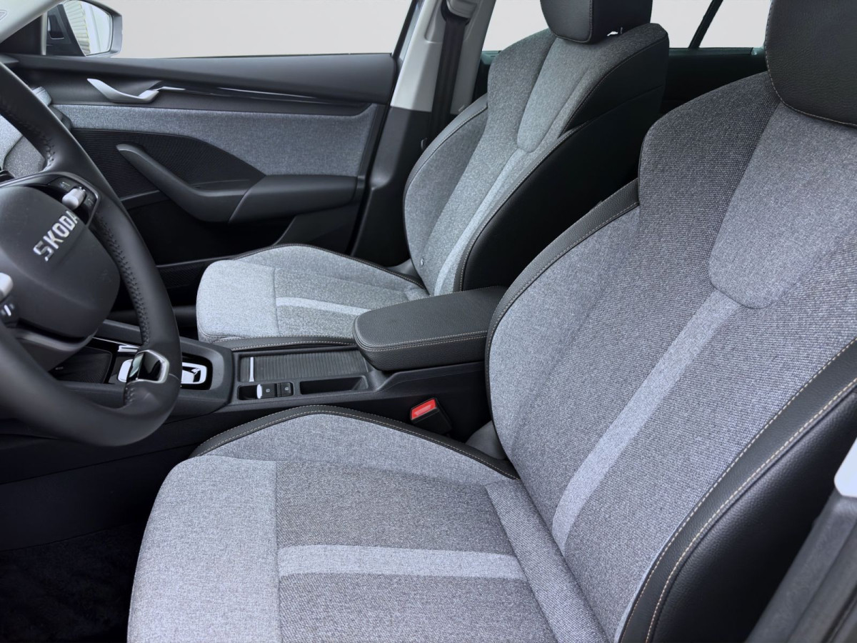 Thumb 9: Škoda Octavia Combi 2.0 TDI DSG TOUR PANO NAVI HuD SITZHZG