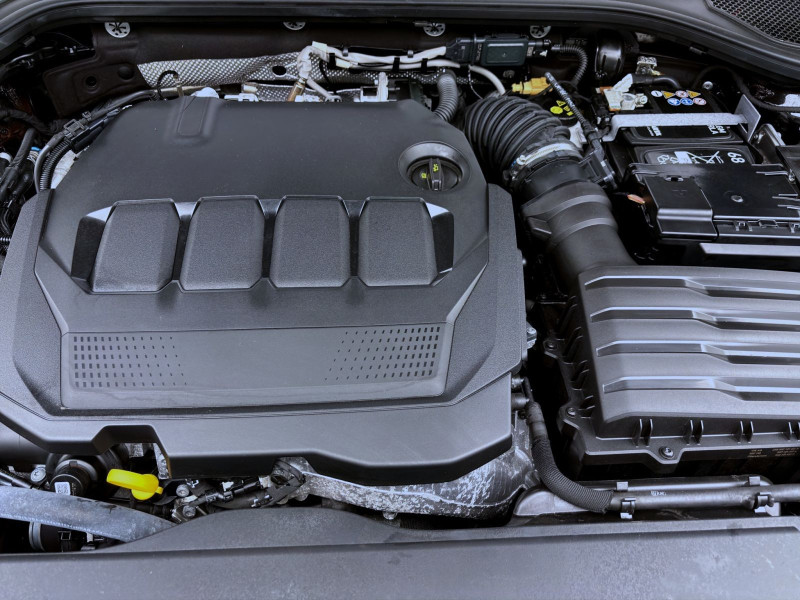 Bild 18: Škoda Octavia Combi 2.0 TDI DSG TOUR STDHZG PANO NAVI HuD