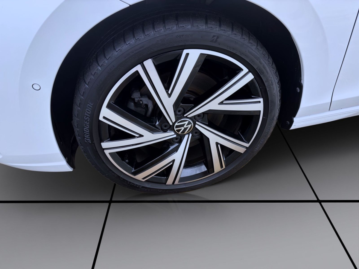 Thumb 8: Volkswagen Golf 2.0 TSI DSG STYLE STDHZG PANO AHK NAVI