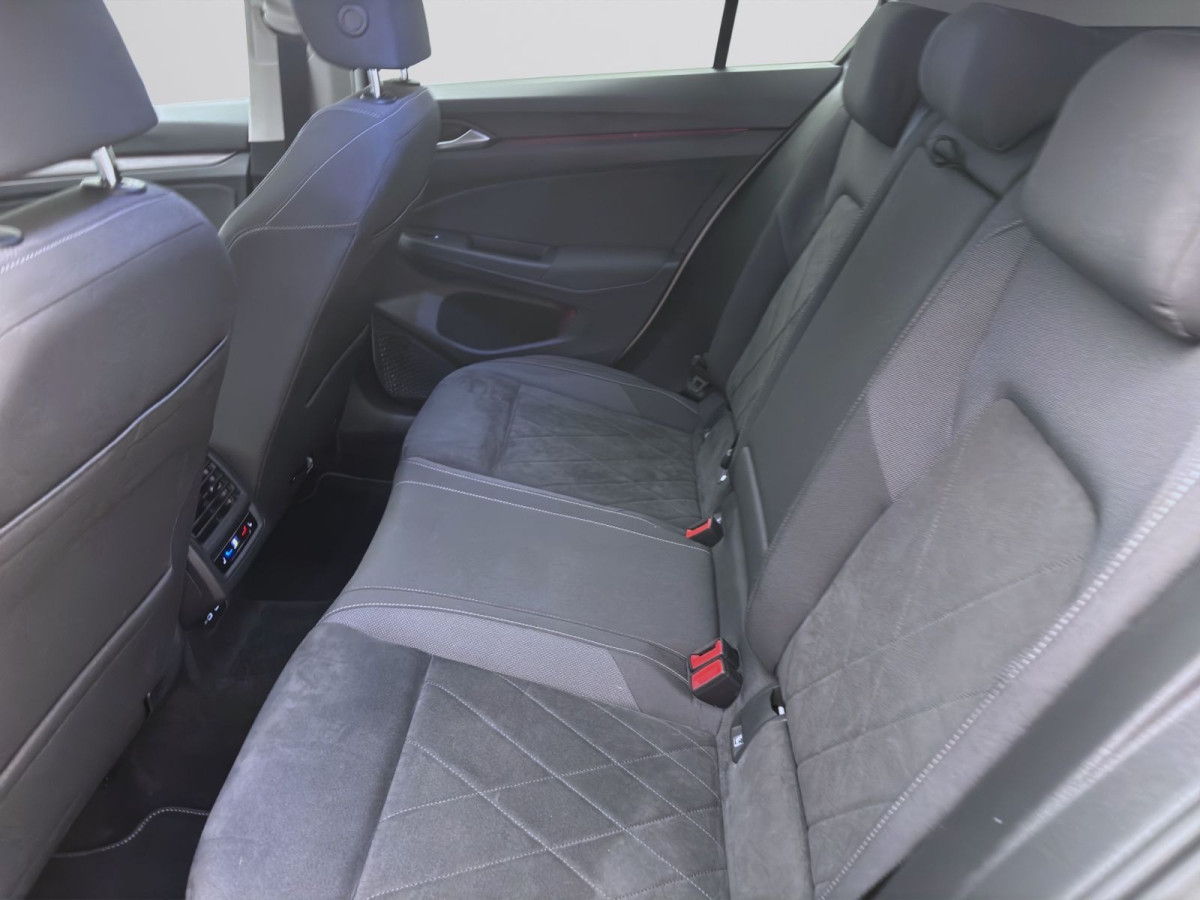 Thumb 15: Volkswagen Golf 2.0 TSI DSG STYLE STDHZG PANO AHK NAVI