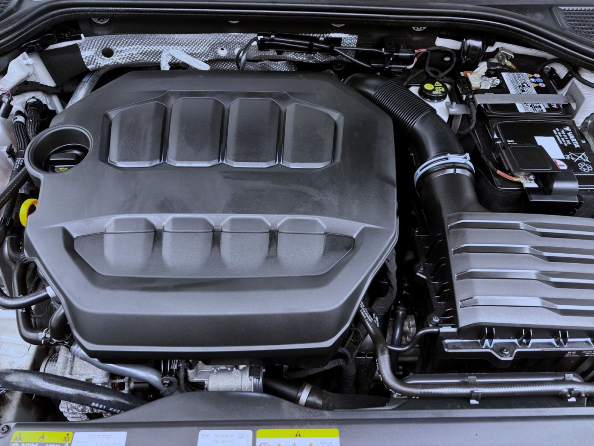 Thumb 18: Volkswagen Golf 2.0 TSI DSG STYLE STDHZG PANO AHK NAVI