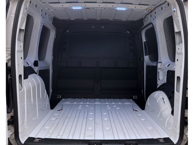 Bild 3: Volkswagen Caddy Cargo 2.0 TDI SITZHZG PDC GRA DAB+