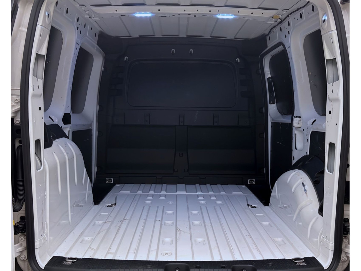 Thumb 3: Volkswagen Caddy Cargo 2.0 TDI SITZHZG PDC GRA DAB+