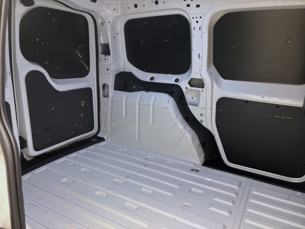 Thumb 14: Volkswagen Caddy Cargo 2.0 TDI SITZHZG PDC GRA DAB+