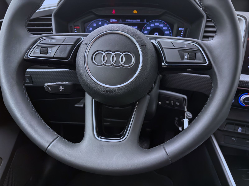Bild 12: Audi A1 Sportback 30 TFSI ADVANCED SITZHZG PDC GRA LM16