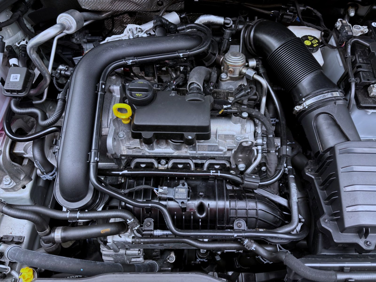 Thumb 17: Audi A1 Sportback 30 TFSI ADVANCED SITZHZG PDC GRA LM16