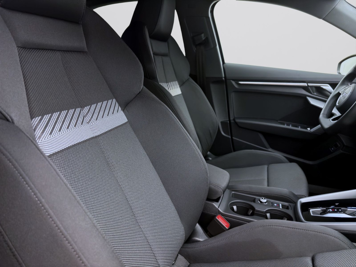Thumb 16: Audi A3 Limousine 35 TDI S LINE NAVI KAMERA LED SITZHZG