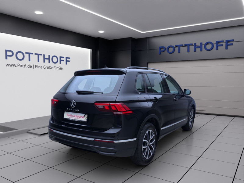 Bild 5: Volkswagen Tiguan 1.5 TSI LIFE NAVI LED ACC SITZHZG