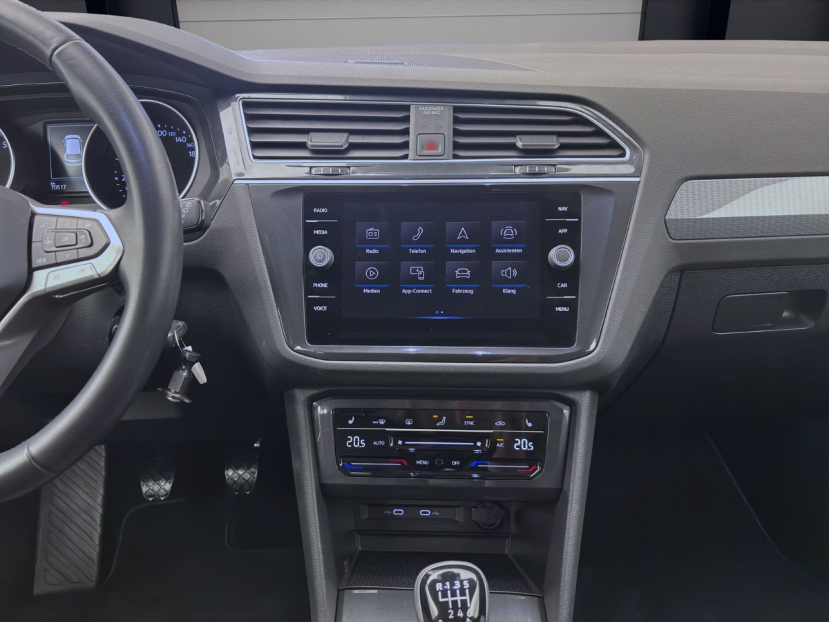 Thumb 14: Volkswagen Tiguan 1.5 TSI LIFE NAVI LED ACC SITZHZG