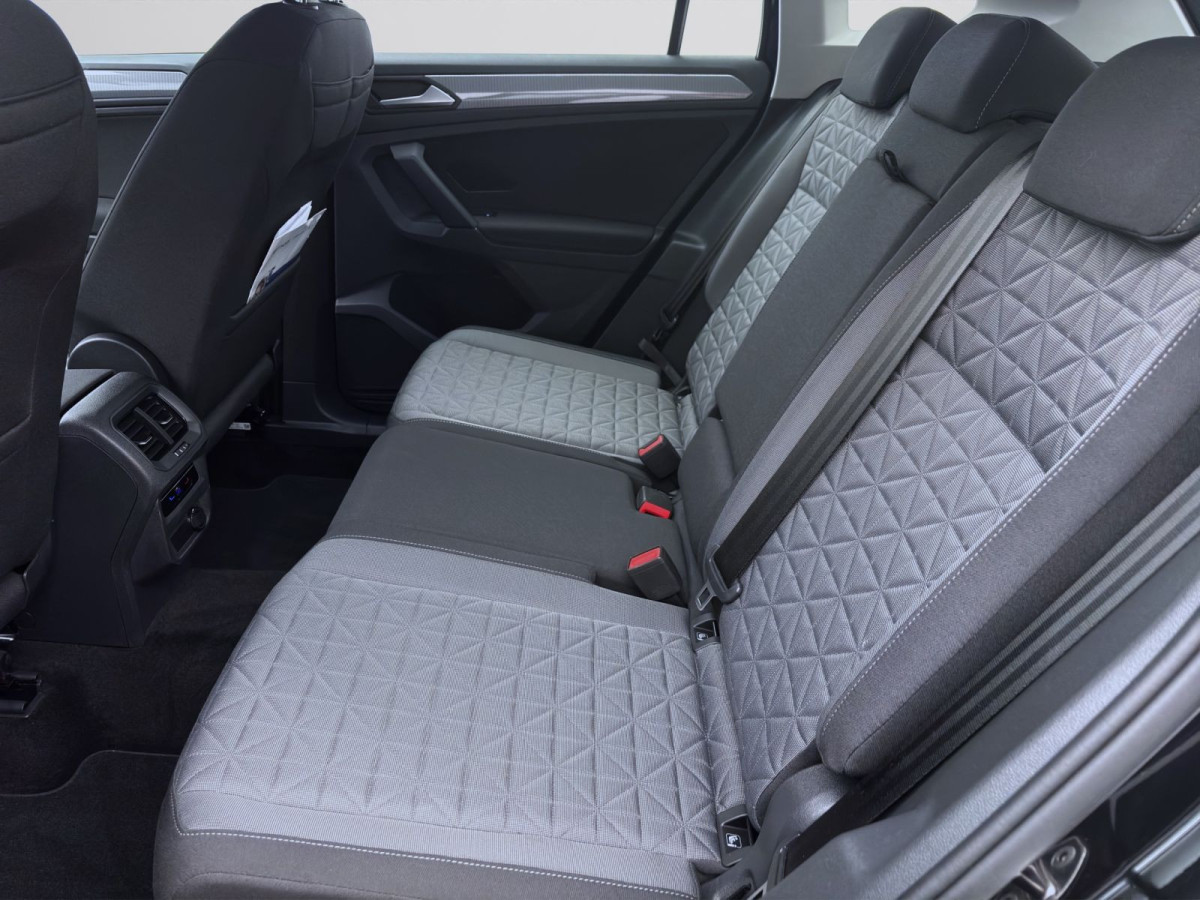 Thumb 15: Volkswagen Tiguan 1.5 TSI LIFE NAVI LED ACC SITZHZG