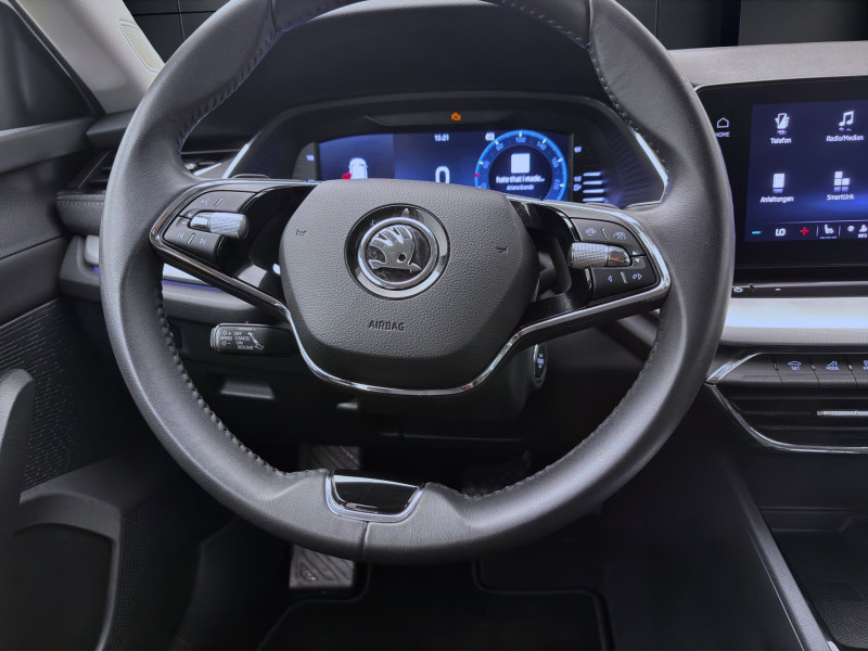 Bild 12: Škoda Octavia Combi 2.0 TDI DSG STYLE AHK NAVI HuD SITZHZG