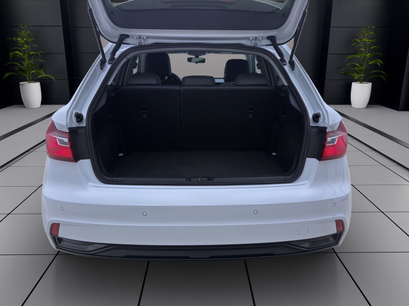 Bild 4: Audi A1 Sportback 30 TFSI ADVANCED SITZHZG PDC KLIMA VIRTUAL