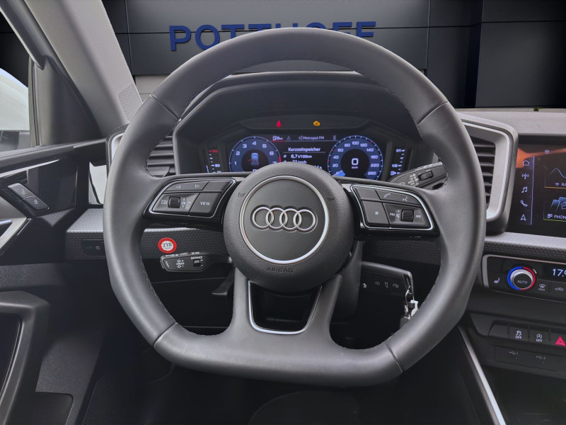 Bild 11: Audi A1 Sportback 30 TFSI ADVANCED SITZHZG PDC KLIMA VIRTUAL