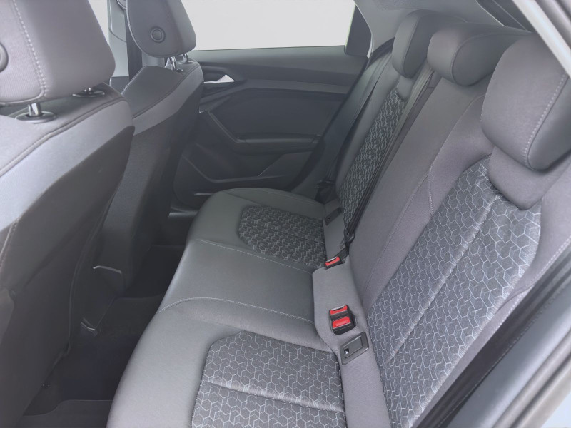 Bild 15: Audi A1 Sportback 30 TFSI ADVANCED SITZHZG PDC KLIMA VIRTUAL