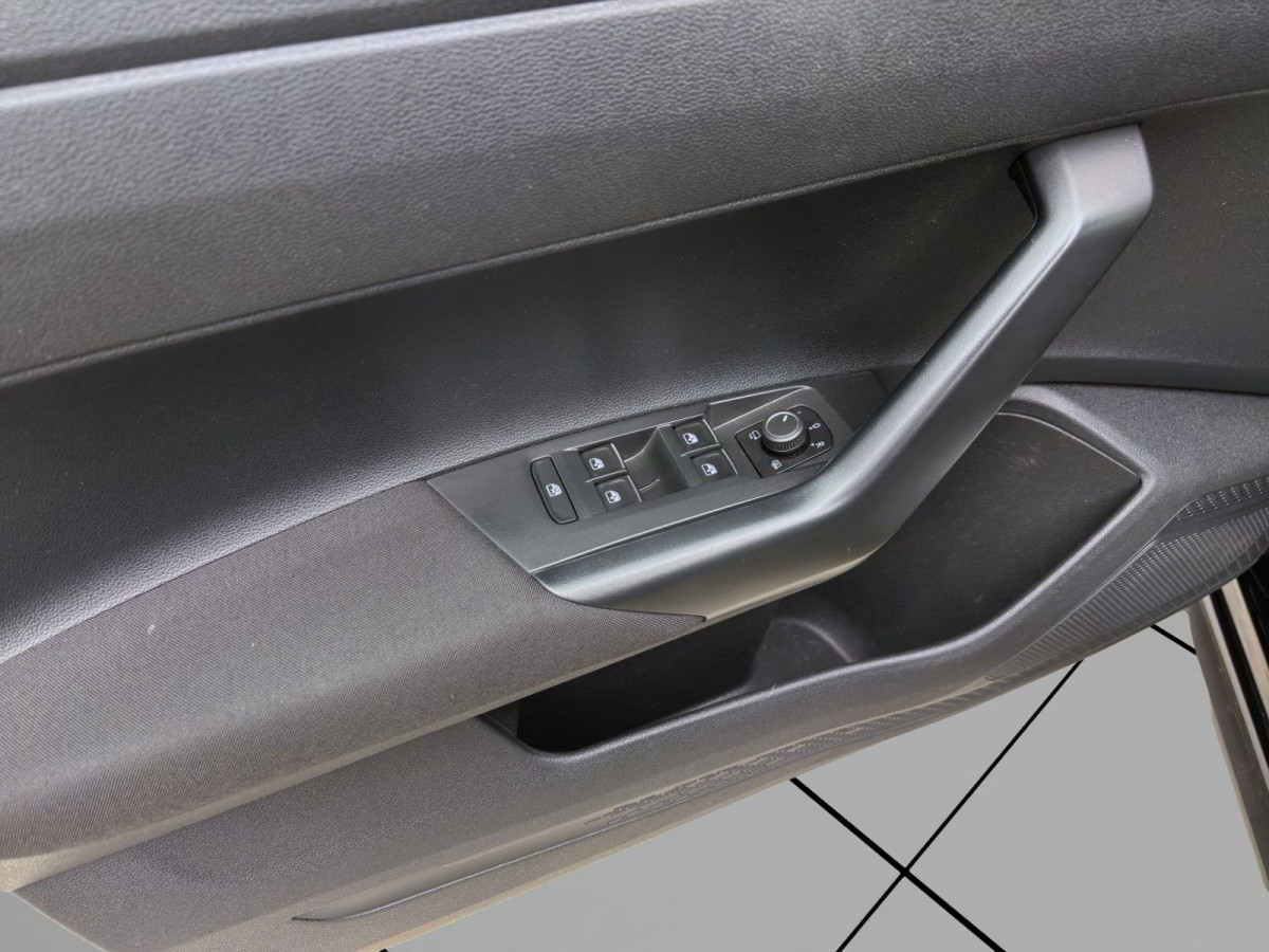 Thumb 10: Volkswagen Polo 1.0 TSI DSG R-LINE IQ.LIGHT SITZHZG KLIMA DAB+